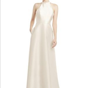 Alfred Sung • D772 • Ivory •size 6